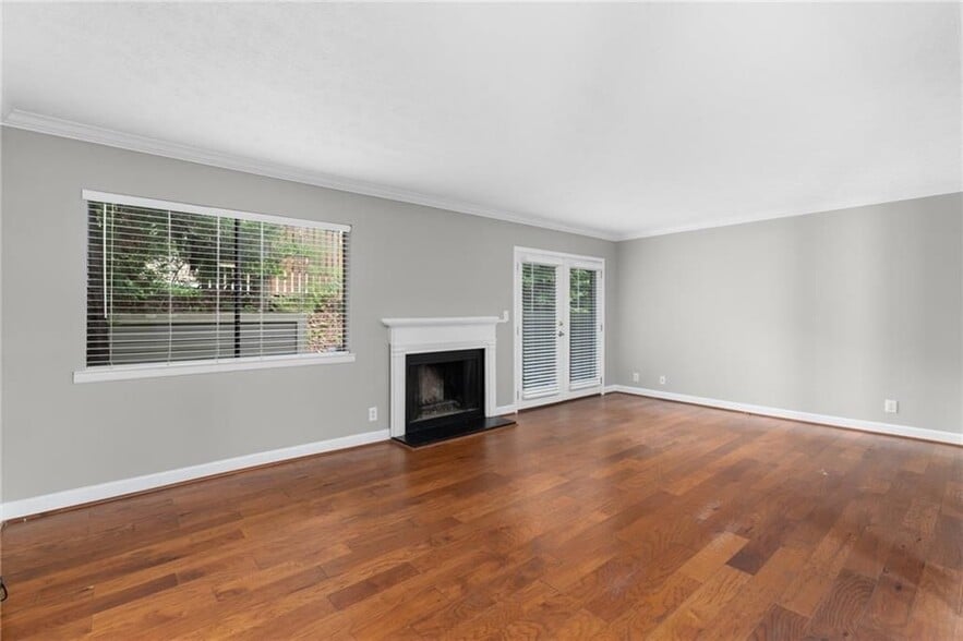 Building Photo - 2875 Torreya Way SE