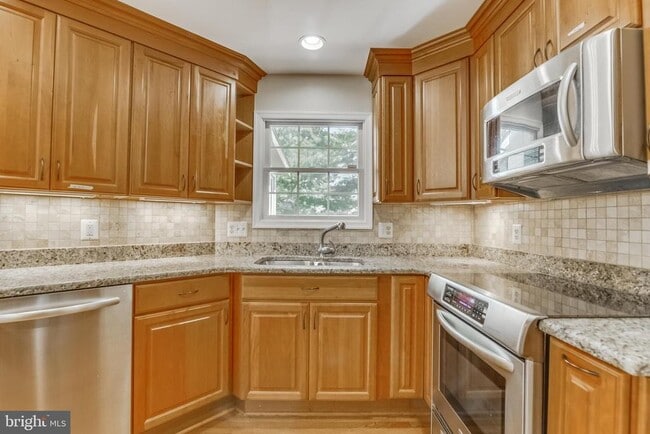 Building Photo - 1417 Kingstream Dr