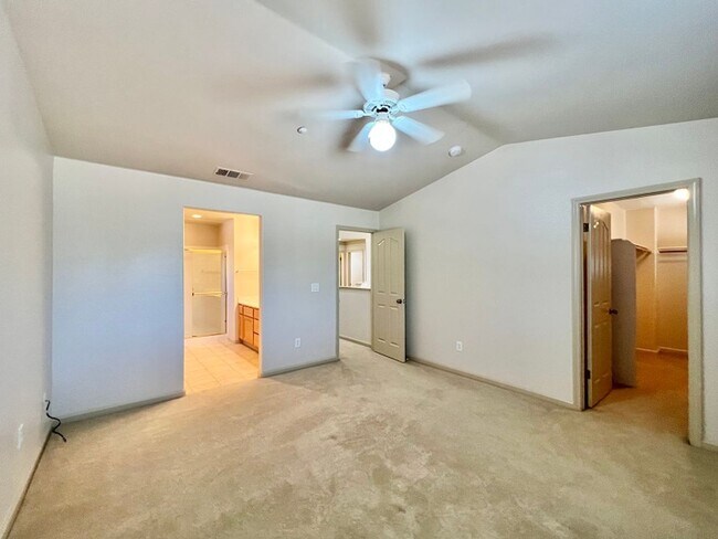 Building Photo - Spacious Four Bedroom Napa Home