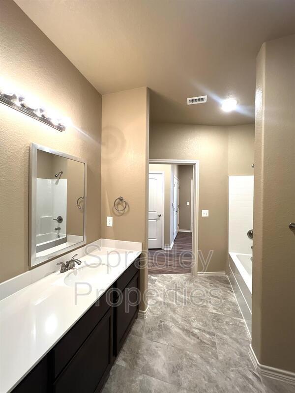 Building Photo - 1053 Hibiscus Dr
