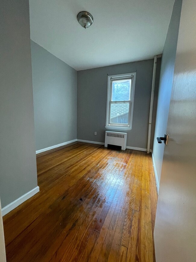 215 Lexington Ave 215 Lexington Ave Jersey City NJ 07304 Apartment