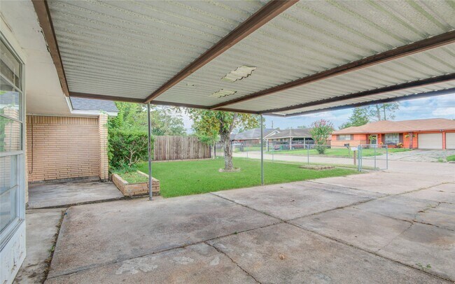 Building Photo - 9526 Balsam Ln