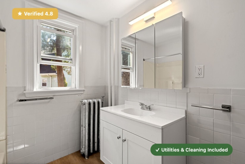 Building Photo - RoostUp Furnished Private Bedroom with Pri...