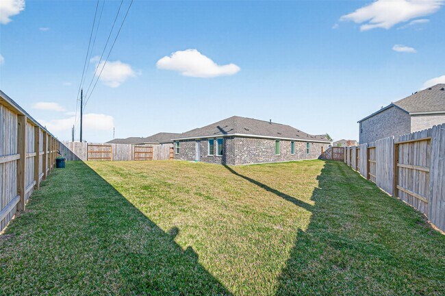 Building Photo - 16703 Rolling Pasture Ln