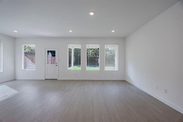 Building Photo - 2005 Nokota Pkwy