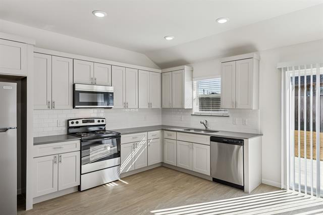 Building Photo - 1803 Boxwood Dr