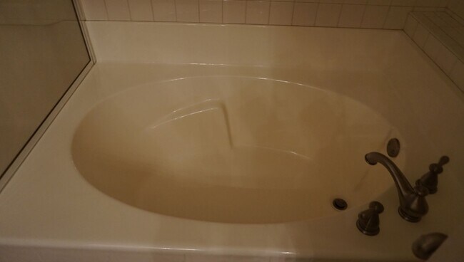 Building Photo - 3406FBarack