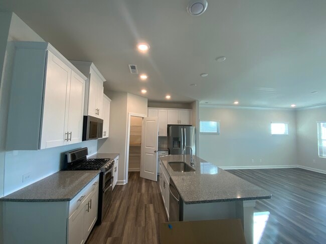 Building Photo - 12408 Larue Ln