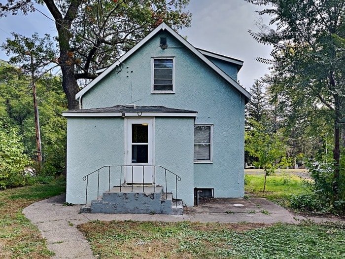 Building Photo - 1697 Payne Ave