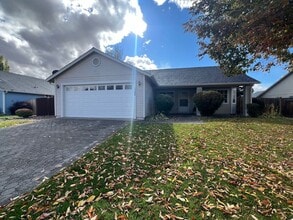 Building Photo - Charming 3/2/2 Home in Gardnerville *MUST ...