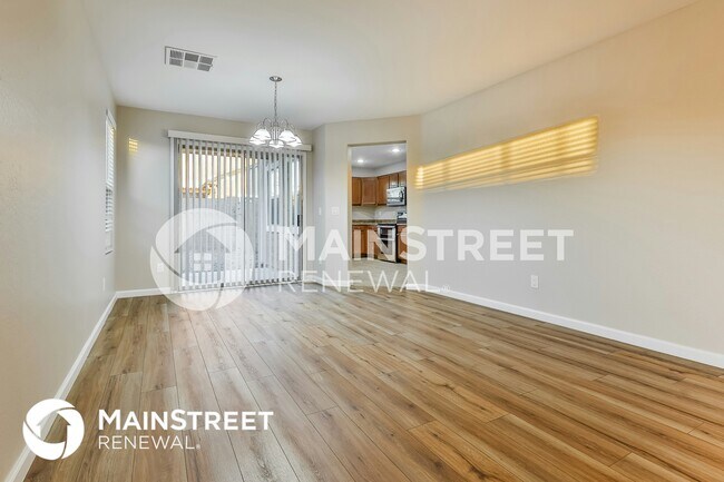 Building Photo - 3117 E Harrison St