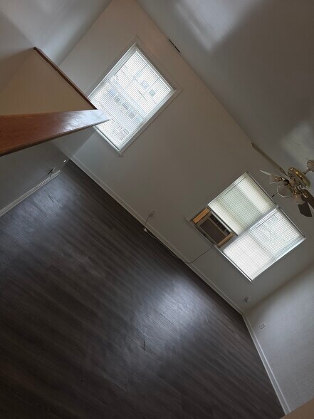 Building Photo - 26 Winans Ave