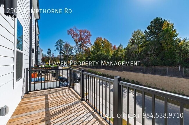 Building Photo - 2902 Kempthorne Rd