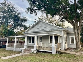 Building Photo - Beautiful Historic Dade City 4BR/3BA Home NO APPLICAATION FEE!!