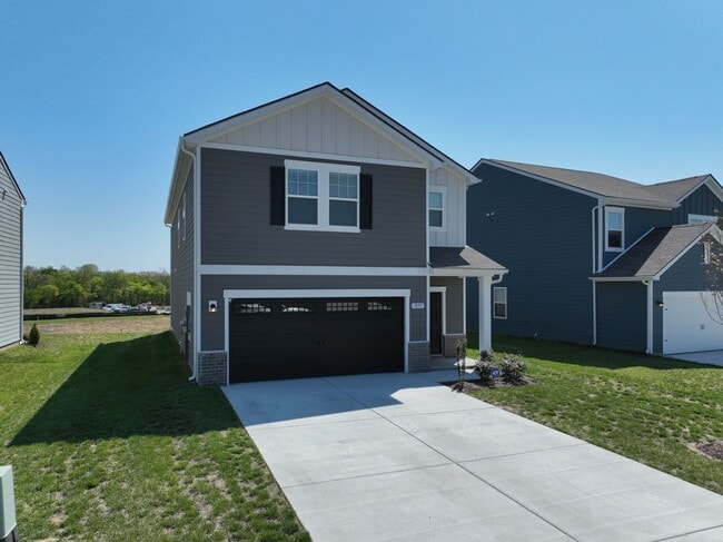 Building Photo - **RARE FIND: LIKE NEW, ONE-OWNER, 5-BED, 3-BATH HOME BUILT IN 2025 IN A NEIGHBORHOOD WITH RESORT-...