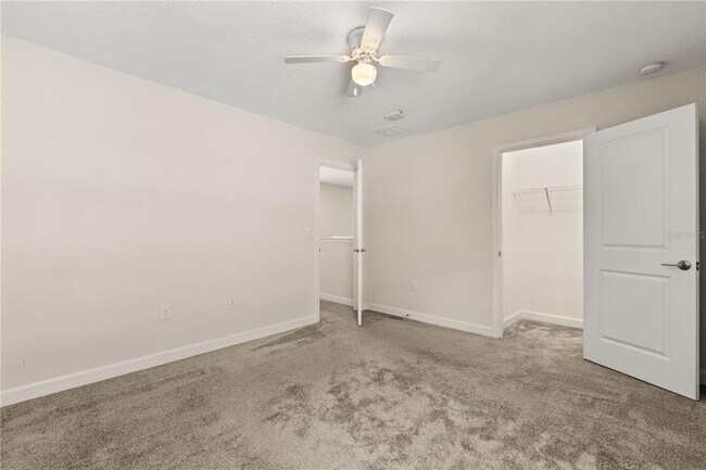 Building Photo - 11839 Charades St