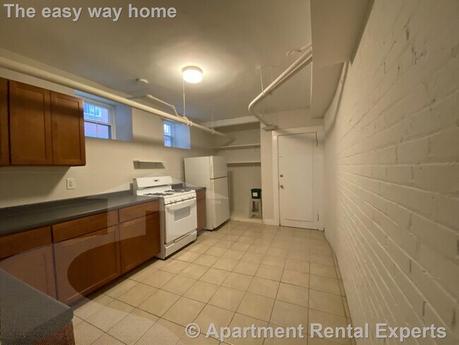 Building Photo - 285 Harvard St