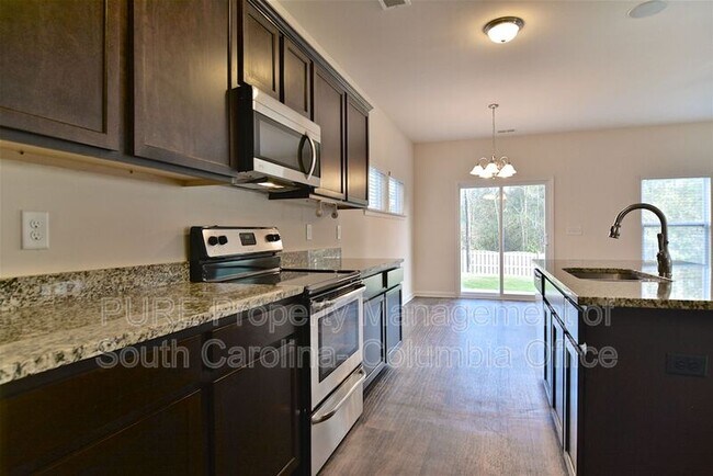 Building Photo - 207 Eagle Park Dr