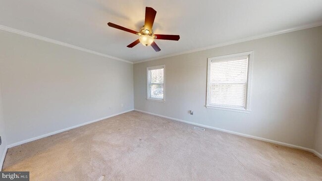 Building Photo - 2029 S Glebe Rd