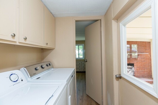 Building Photo - 2 Bed, 1 Bath, Manufactured Home in Harper...