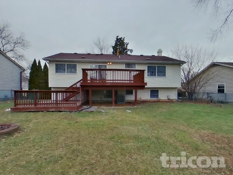 Building Photo - 1045 Brush Hill Ln