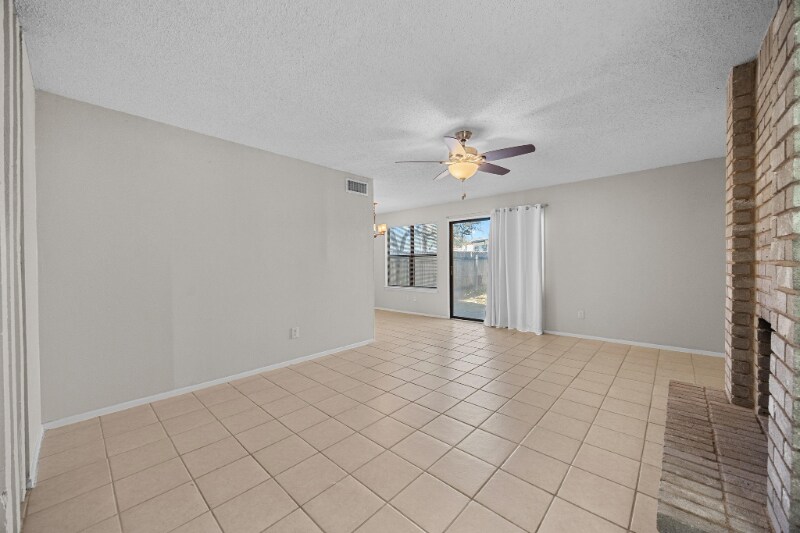 Building Photo - 9024 Sawtooth Ln