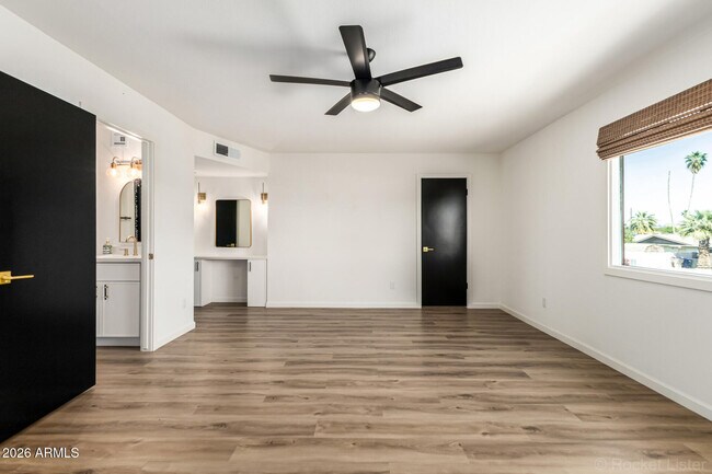 Building Photo - 7804 N 47th Ave