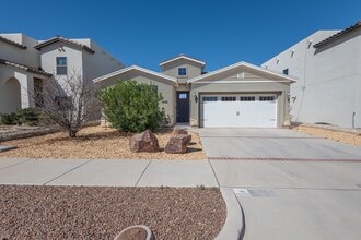 Building Photo - 3135 Red Creek