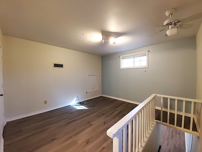 Building Photo - Welcome to this charming 2 bedroom, 2 bathroom home in Henderson, Texas!