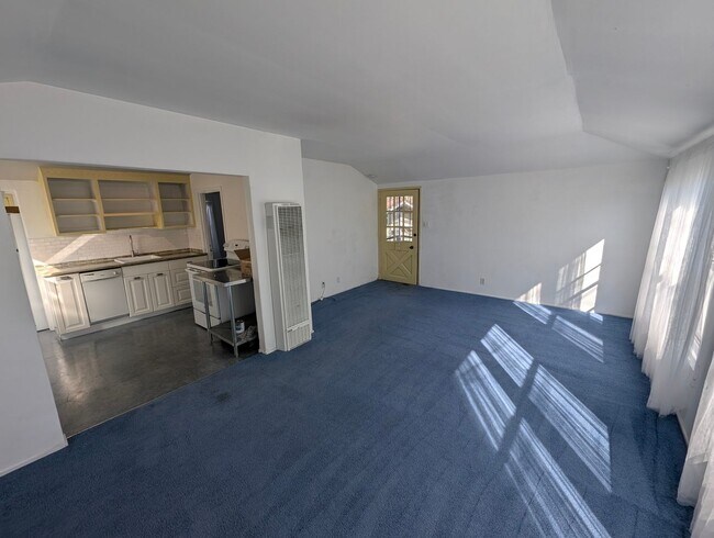 Building Photo - 1716 Marin St