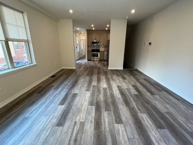 Building Photo - 1625 S 20th St