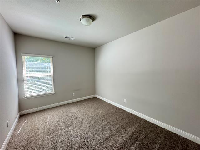 Building Photo - 2669 Sherwood Dr