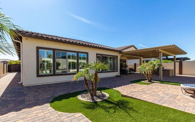 Building Photo - 14892 Aldea Dr N