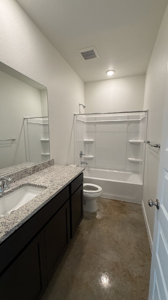 Building Photo - 2015 Bear Grass Rdg Rd
