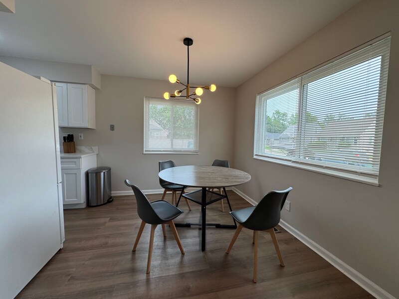 Building Photo - 3231 Prairie Ave