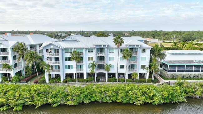 Building Photo - 875 NW Flagler Ave