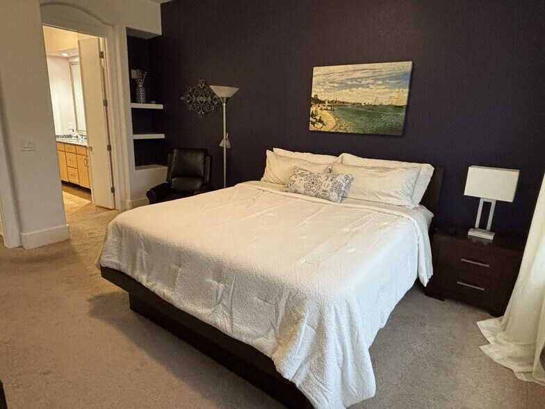 Master bedroom - 2600 Hillsboro Pike