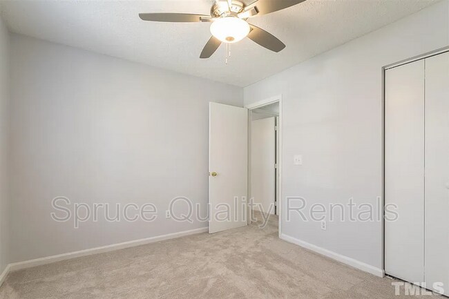 Building Photo - 54 S Engels Cir
