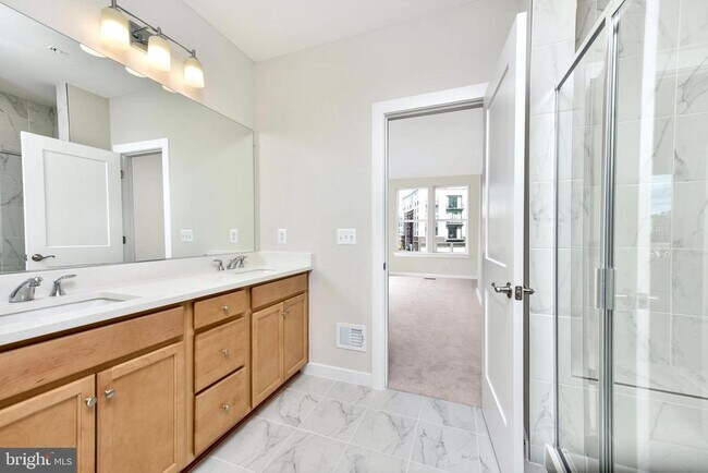 Building Photo - 43740 Transit Sq