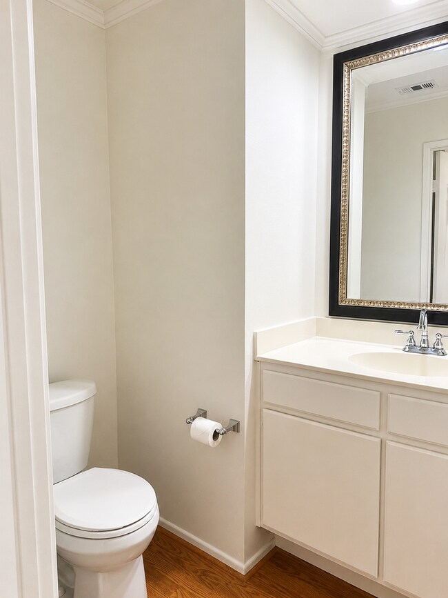 Building Photo - 22941 Banyan Pl