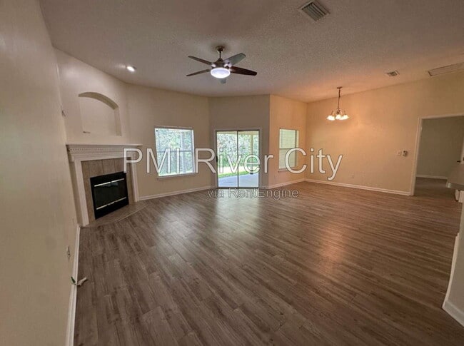 Building Photo - 533 Alice Cove Ct