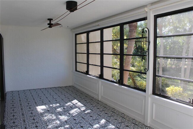 Building Photo - 152 Wild Palm Dr