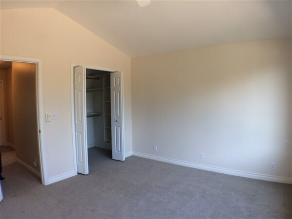 Building Photo - 3 Bedroom Home in SW Bend Just Minutes From the Old Mill