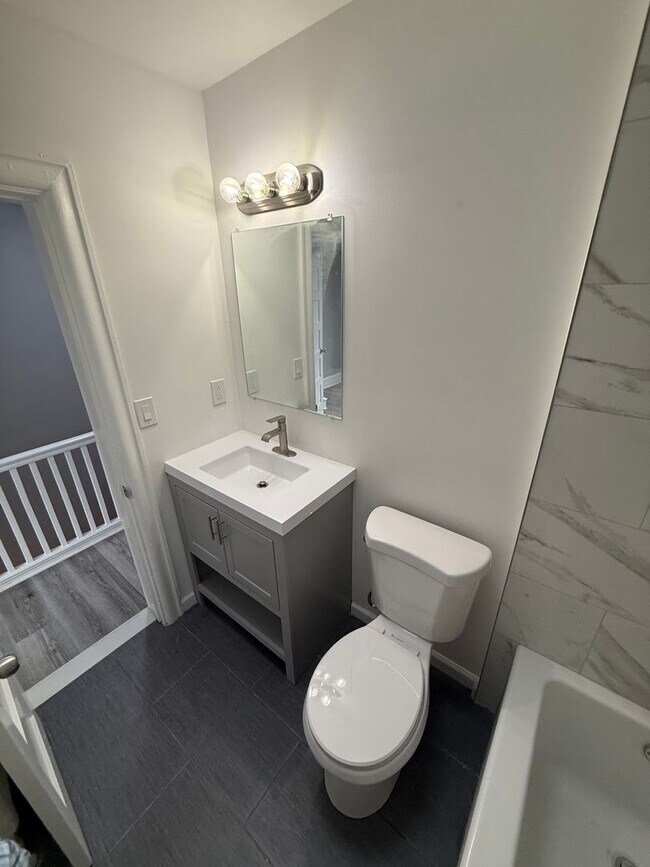 Building Photo - 3 bedroom rental in Olney Section of Philadelphia