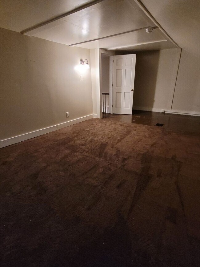 Building Photo - 339 W Philadelphia St