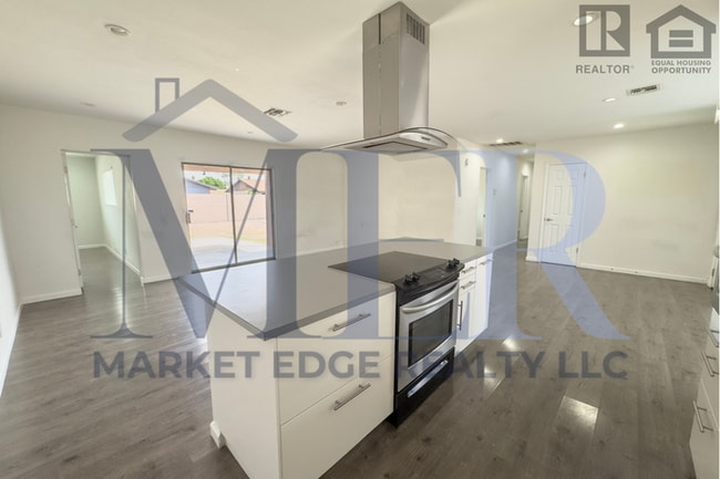 Building Photo - 4Bed/2Bath House at Alma School Rd/Ray Rd! Ready for Immediate Move-In! -- FENCED-IN YARD! NO HOA!