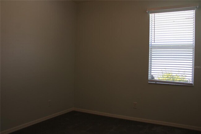 Building Photo - 5024 119th Terrace E