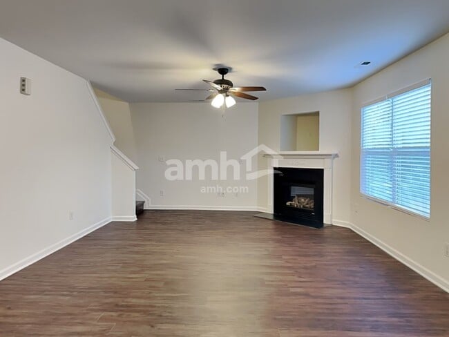 Building Photo - 3904 Edgewood Terrace Rd