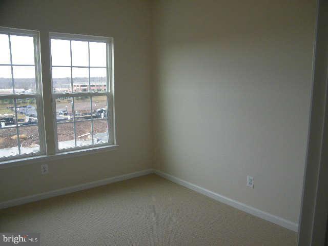 Building Photo - 42577 Burbank Terrace