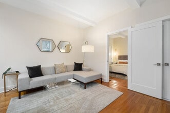 Building Photo - 151 E 80th St